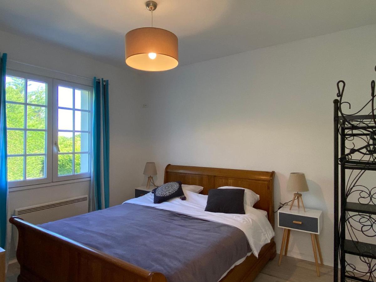 Maison Vendéenne à 10 min de la mer Avrillé Esterno foto