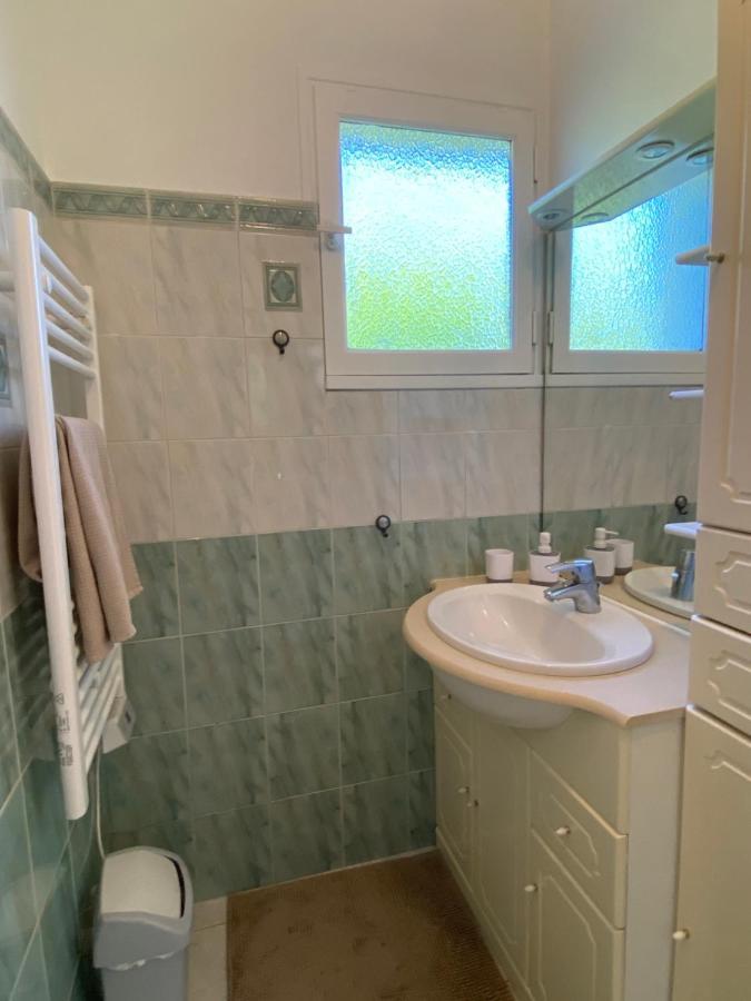 Maison Vendéenne à 10 min de la mer Avrillé Esterno foto