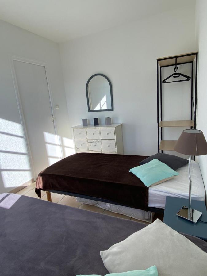 Maison Vendéenne à 10 min de la mer Avrillé Esterno foto