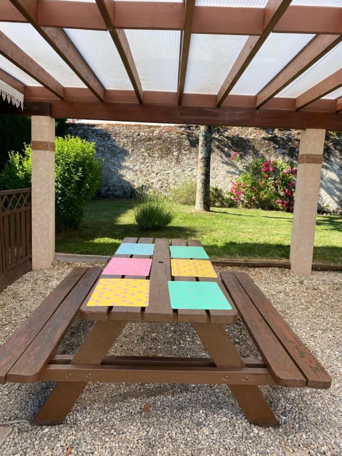 Maison Vendéenne à 10 min de la mer Avrillé Esterno foto